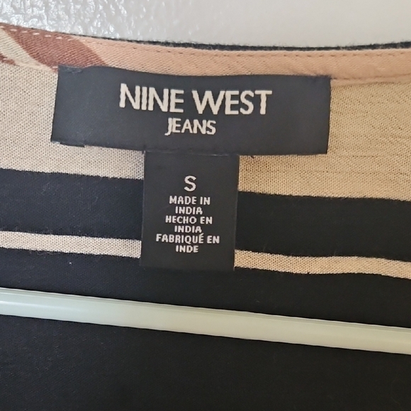 Nine West Tan Button Down Blouse Relaxed Fit - Picture 2 of 6